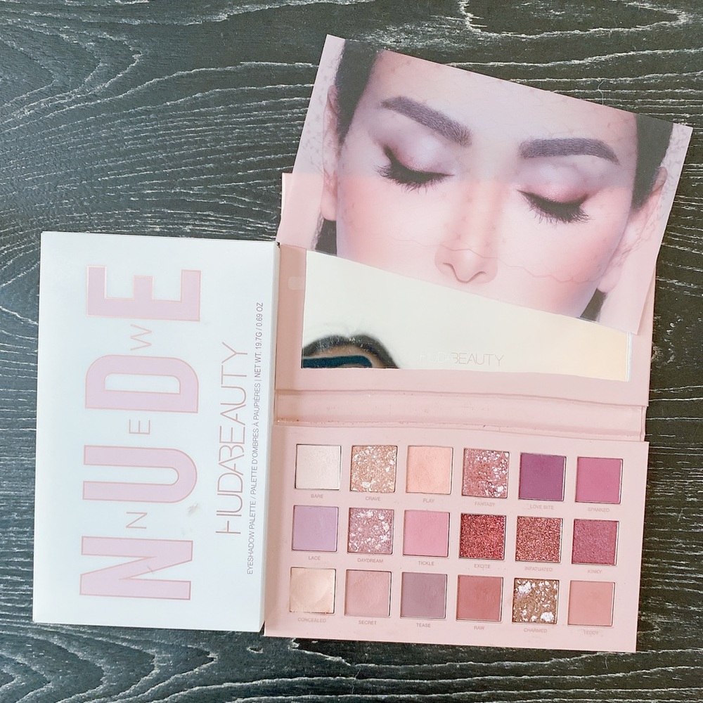 HUDA Beauty 😍 Nude 👁 shadow Palate